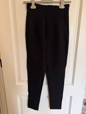Zara Black Skinny Pants